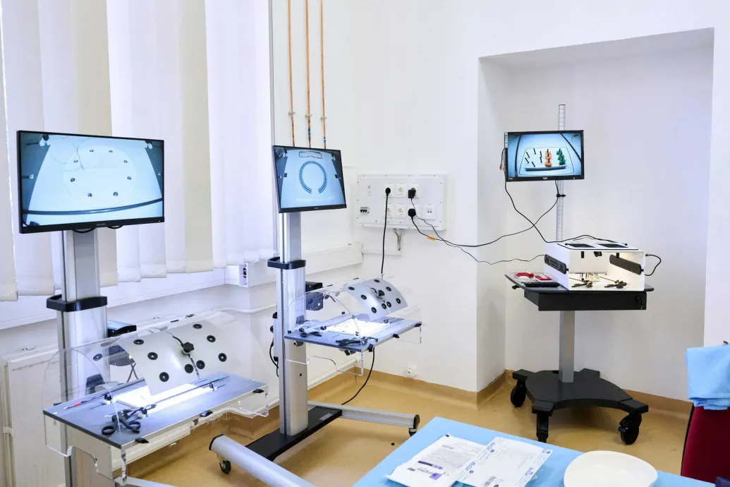 Építene két új vármegyei kórházat, máshová meg pénzt adna a kormány