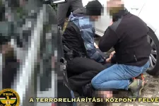 250 ezer eurót követeltek a biatorbágyi emberrablók, másnap a TEK fogta el őket