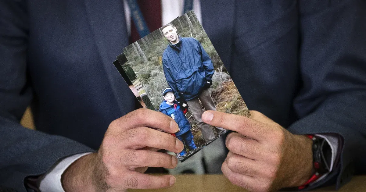 Rossz névre címzett kék boríték, antik pisztoly – ezek a 21 éve megoldatlan „küszöbös gyilkosság” egyetlen nyomai