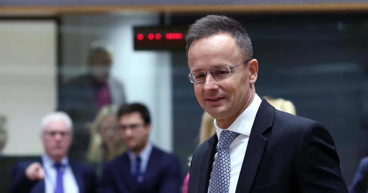 Szijjártó szerint „a nap végén” az orosz vagyont felhasználó hitel is az európaiak pénzét küldené Ukrajnába