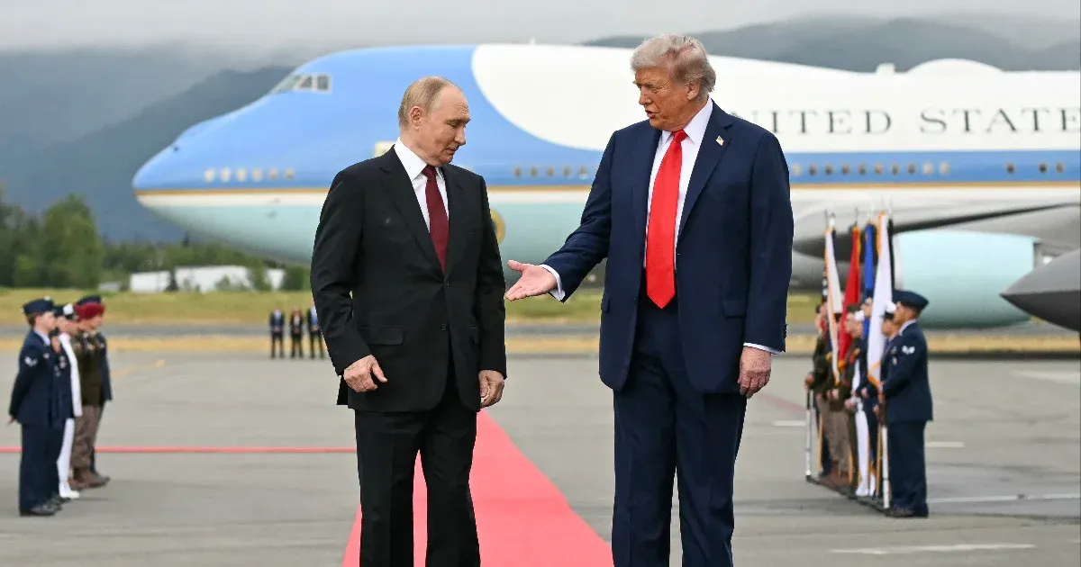 Trump megint olyan tervet tárhatott Zelenszkij elé, amely Putyin fölényét betonozhatja be