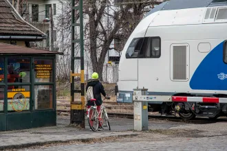 Nem megmondtam, hogy szolgálatban ne igyatok? – alkoholhelyzet a MÁV-nál