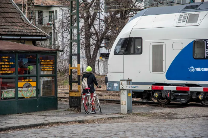 Nem megmondtam, hogy szolgálatban ne igyatok? – alkoholhelyzet a MÁV-nál