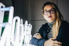 Neonmentő grafikus és a kávéházi kultúrát újragondoló irodalomtörténész is kapott Pro Cultura Urbis díjat