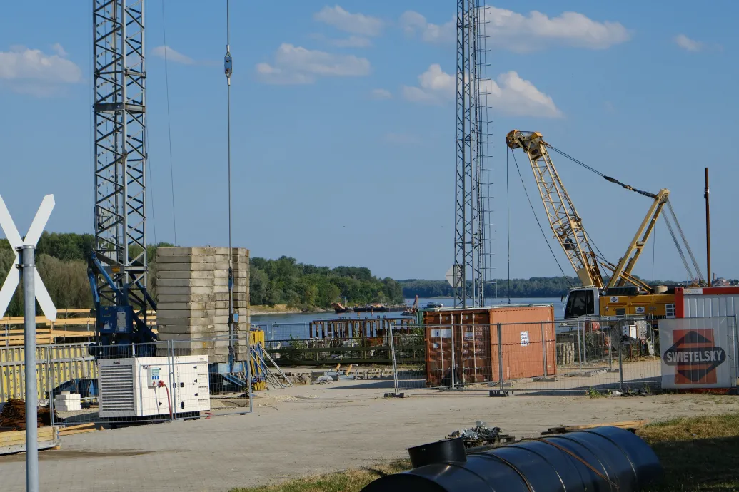 Többszörösére drágult volna, most felmondja a mohácsi önkormányzat a félkész kikötő szerződését