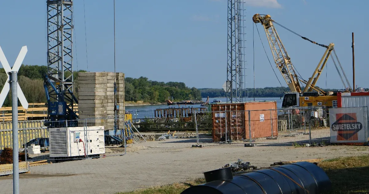 Többszörösére drágult volna, most felmondja a mohácsi önkormányzat a félkész kikötő szerződését