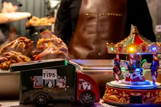 Fesztiválárakon pörög a kolozsvári karácsonyi vásár: ünnepi csoda helyett a drágulás vesz le a lábunkról