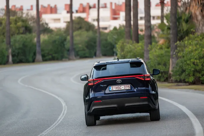Forrás: Toyota