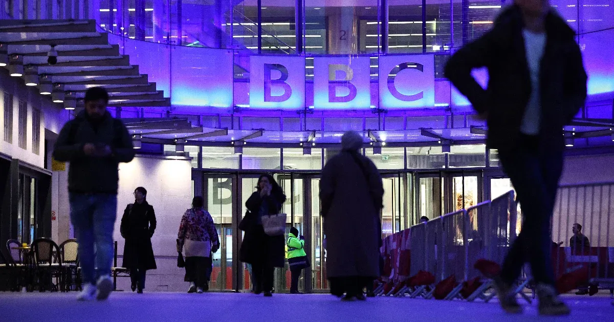 Lemondott a BBC igazgatótanácsának egy tagja irányítási problémákra hivatkozva