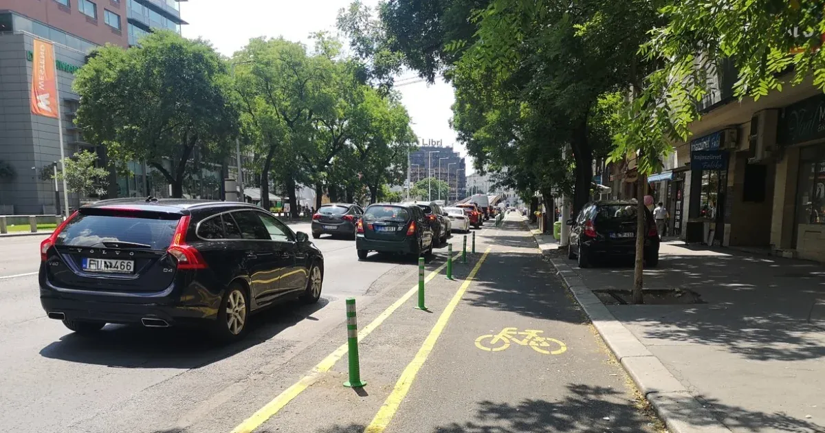 Munkaideje ötödében a kocsijára keres egy tipikus magyar autós