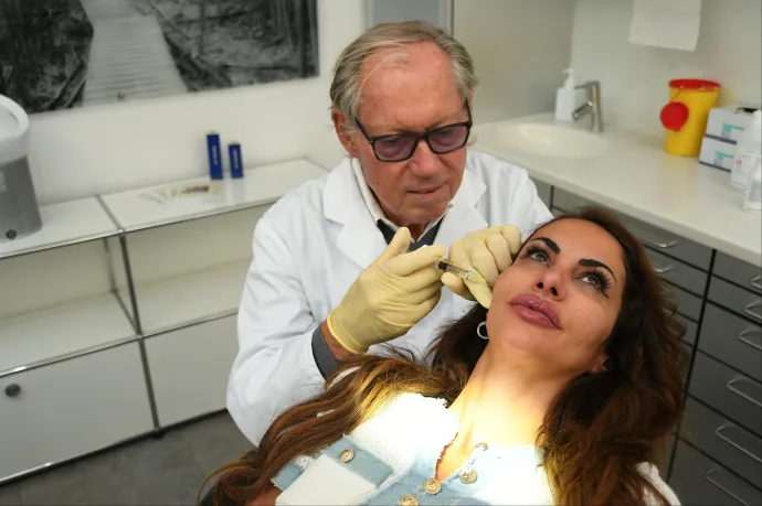 A legújabb öregedésgátló trend: fecskendeztess az arcbőrödbe drága halspermát!