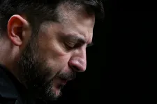 Körözési listára tette az ukrán korrupcióellenes hivatal Zelenszkij egyik közeli barátját