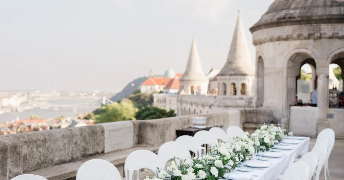 Négy éven át elfelejtette beszedni a Halászbástya Étterem bérleti díját az önkormányzat, most kiderítenék, hogy történt ez