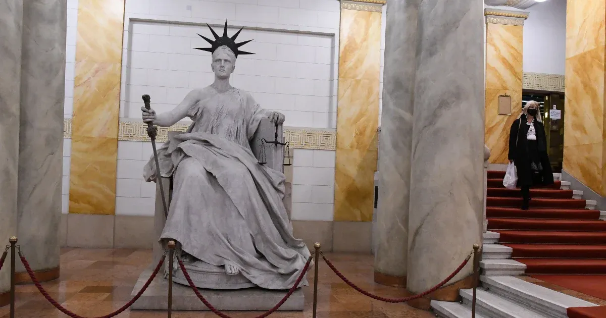 Nem a Kúria feladata vizsgálni a bírók befolyásolását az Országos Bírói Tanács szerint