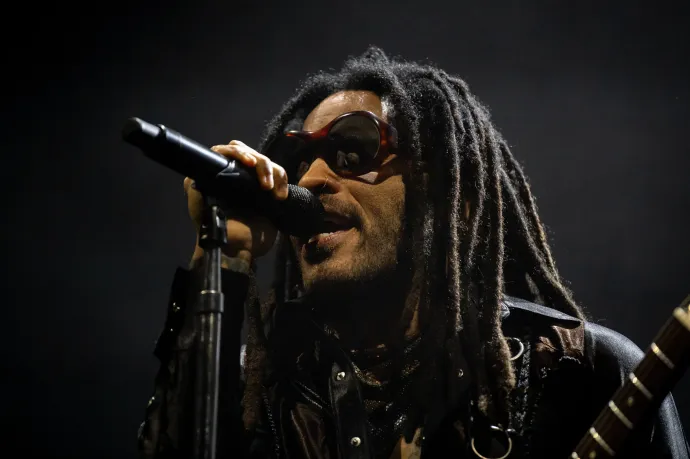 Négy tincset kitépett Lenny Kravitz hajából egy rajongó