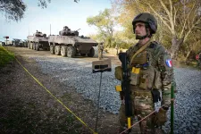 Franciaországban hamarosan bevezethetik az önkéntes katonai szolgálatot