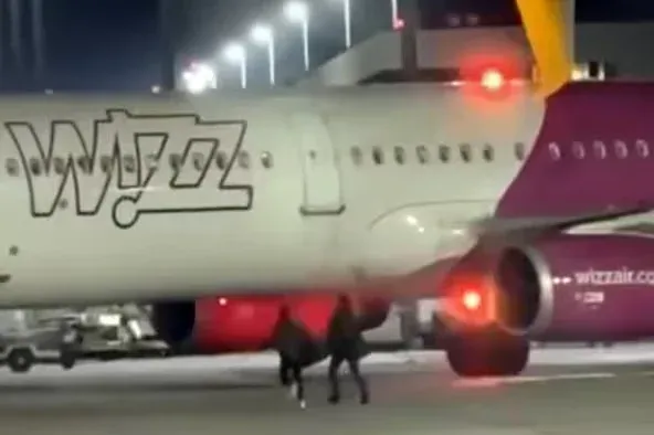 A lekésett gépe után rohant két utas a kölni reptéren, letartóztatták őket