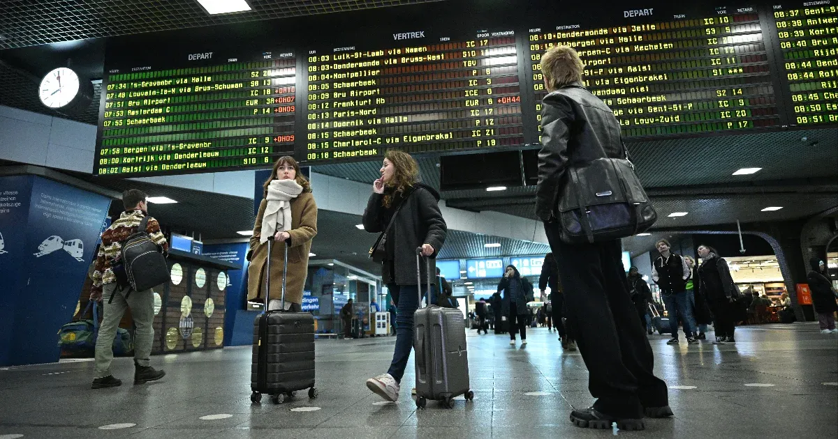 Kínlódik Belgium közlekedése a szakszervezetek általános sztrájkjai miatt