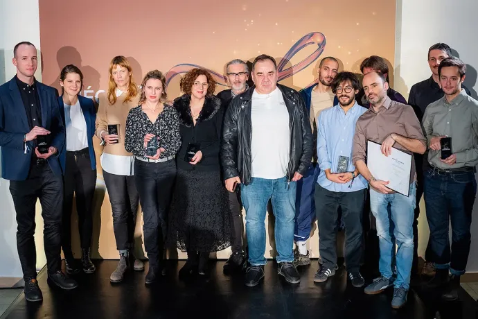 Az idei díjazottak, balról a harmadik Ajpek Orsi – Fotó: RTL