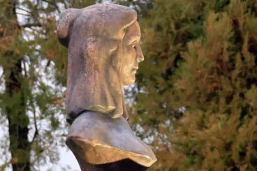 Bethlen Kata túlélő volt, aki nem hagyja magát szoborba zárt beletörődéssé formálni