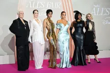 A kritikusok a földbe döngölték, mégis folytatást kap Kim Kardashian ügyvédes sorozata