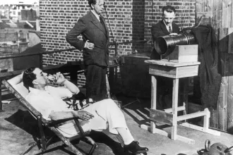 Száz éve jelent meg először emberi arc a tévében, de fájdalmas élmény volt