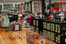 A Hervis eladja magyarországi és romániai leányvállalatait