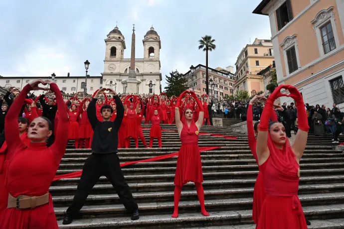 Ezentúl életfogytiglani börtönnel büntetik a nőgyilkosságot Olaszországban