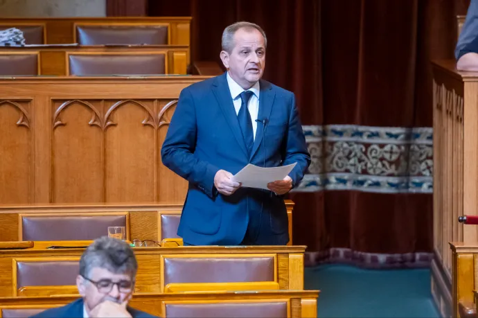 Budai Gyula feljelentette Magyar Pétert bennfentes kereskedelem gyanújával