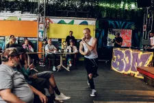 Végre egy tehetségkutató, ami nem tocsog a túltolt drámában