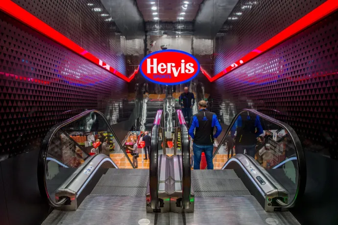 Többet árthatott a Hervisnek a Decathlon tarolása, mint a magyarok divatmániája