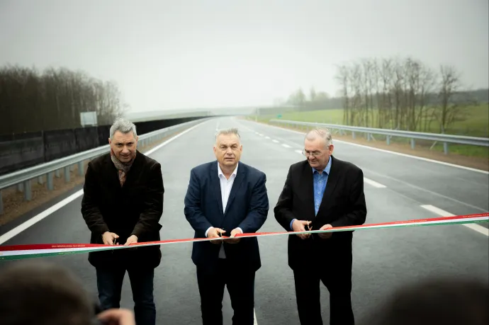 Meggondolta magát a kormány, mégsem szűnik meg a Nemzeti Útdíjfizetési Szolgáltató