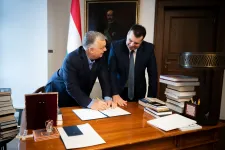 Orbán Viktor személyesen vitte a rossz hírt – így zajlik a generációváltás a Fideszben