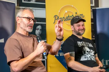 A józanság hétköznapjai – szertelen beszélgetés Pándi Balázzsal és Kalóz János Györggyel