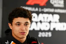 Norris vasárnap az F1 35. világbajnoka lehet, de egy szabálymódosítás Verstappennek kedvez