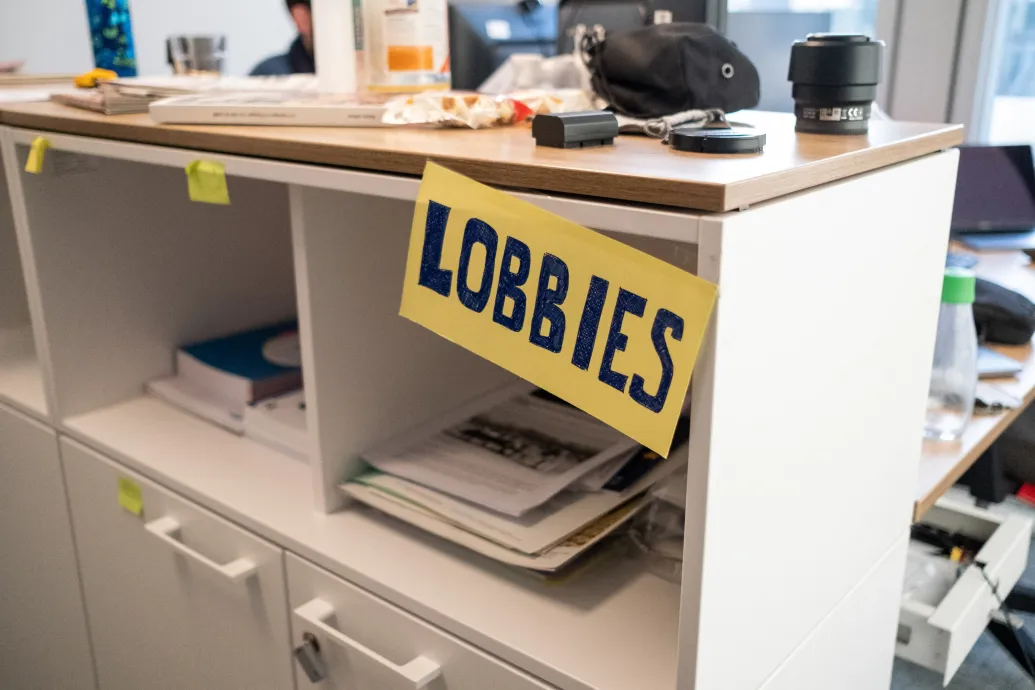 Egyedi uniós azonosítót adnának a szervezeteknek, amelyek az EU-n kívülről kapnak pénzt lobbizásra