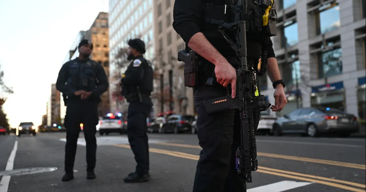 Korábban a CIA-vel is együtt dolgozó afgán egység egykori tagja nyitott tüzet a nemzeti gárdistákra a Fehér Háznál