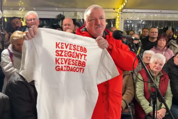 Pólóval és törvényjavaslattal várta az MSZP elnöke Magyar Pétert Edelényben