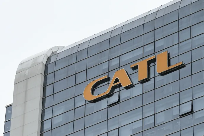 Forintban 115 milliárdos uniós támogatással épül CATL-akkugyár Spanyolországban