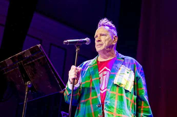 Budapestre jön a Sex Pistols frontemberének zenekara