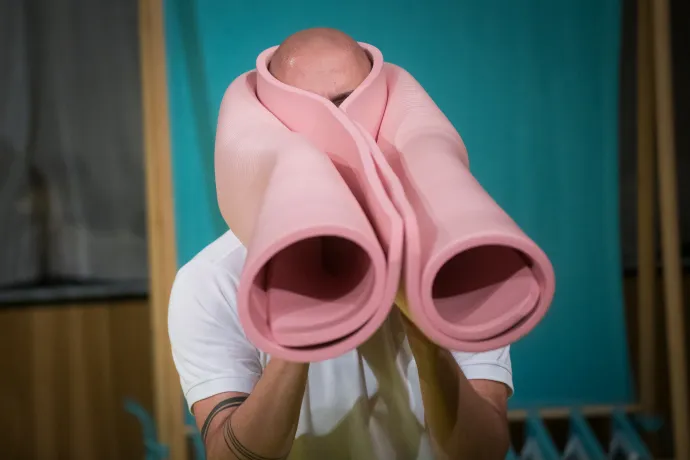 Kabóca Bábszínház: Hangoló – Fotó: Peka Roland