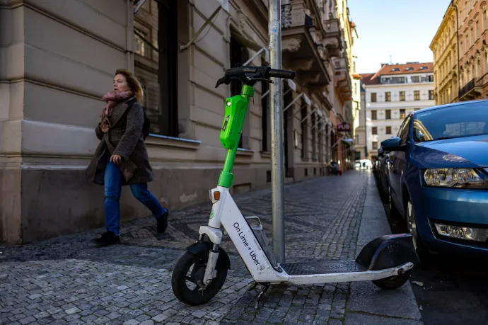 Jövőre 200 ezres bírságot is kaphatnak a szabálytalan e-rolleresek Szegeden