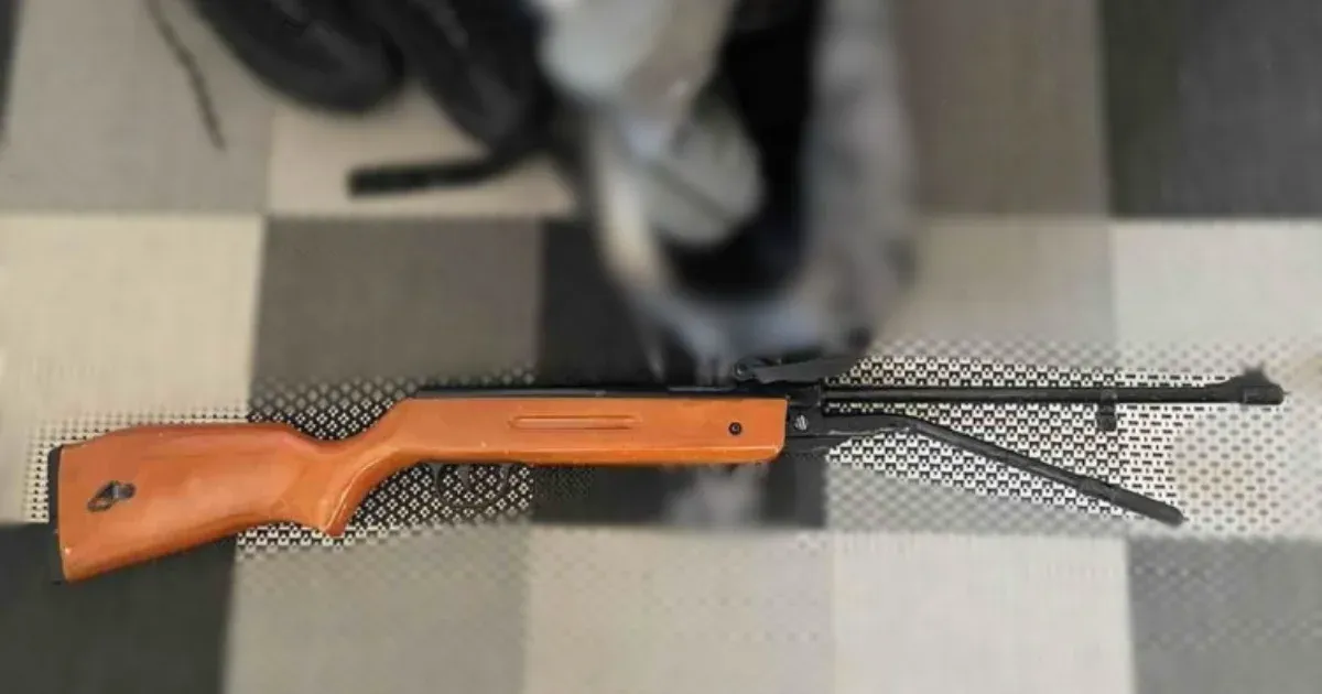 Jó poénnak gondolták: légpuskával lövöldözött járókelőkre három tinédzser Budapesten