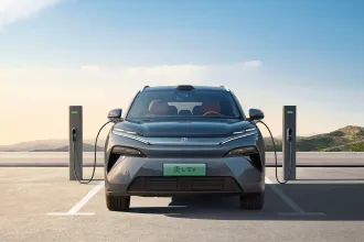 A BYD legújabb villanyautóit olyan gyorsan lehet tölteni, mint egy benzinest tankolni