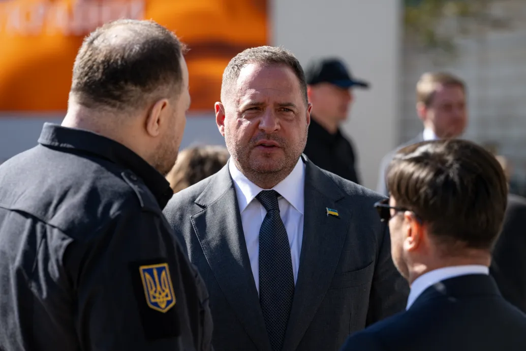 A fronton bizonyítana Zelenszkij korrupciós vádak miatt lemondott főtanácsadója