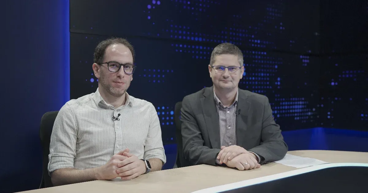 Míg a Fidesz menekíti ki a régi arcokat, addig a Tisza nyíregyházi jelöltje nagy dobás lehet Magyar …