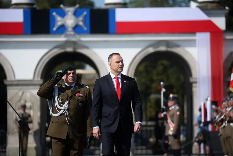 Orbán V4-es álmait hátráltatja, hogy a lengyel elnök kikosarazta, de ez nem csak neki szól