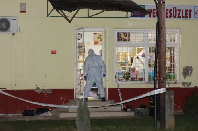 Életfogytiglant kért az ügyészség a fahusánggal gyilkoló fonói ámokfutóra