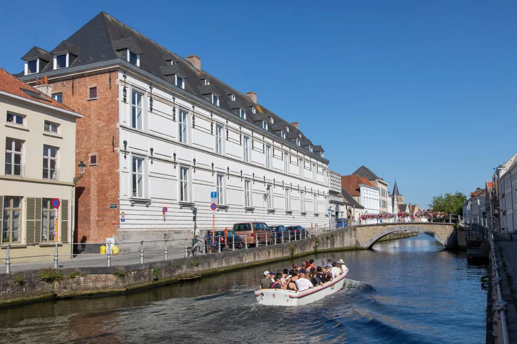 Az uniós külügyi szolgálatnál is razziáztak, az EU ügyészsége egy közbeszerzés miatt nyomoz