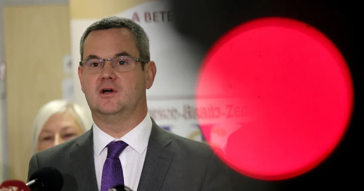 Felkérdezték Takács Pétert, hogy miért nincs fűtés a Szent János Centrumkórházban, bazmegolva válaszolt Facebook-üzenetben az államtitkár